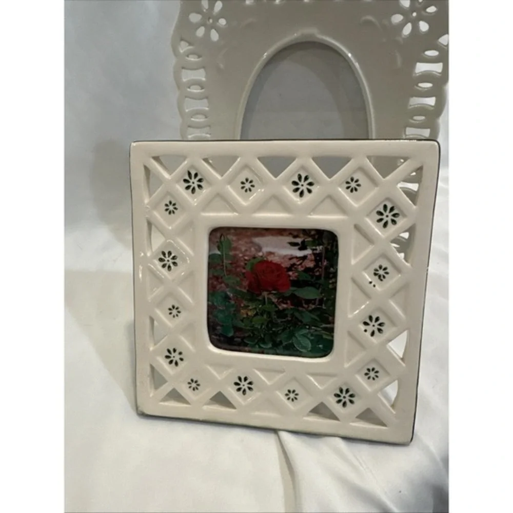 Set of 2 White Porcelain Frames Cutouts Oval Square Green Accent  6.5x6.5‎ 9x6.5